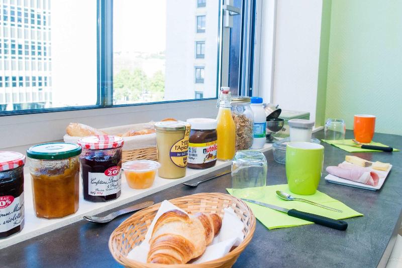 Au Coeur De Nancy Bnb image