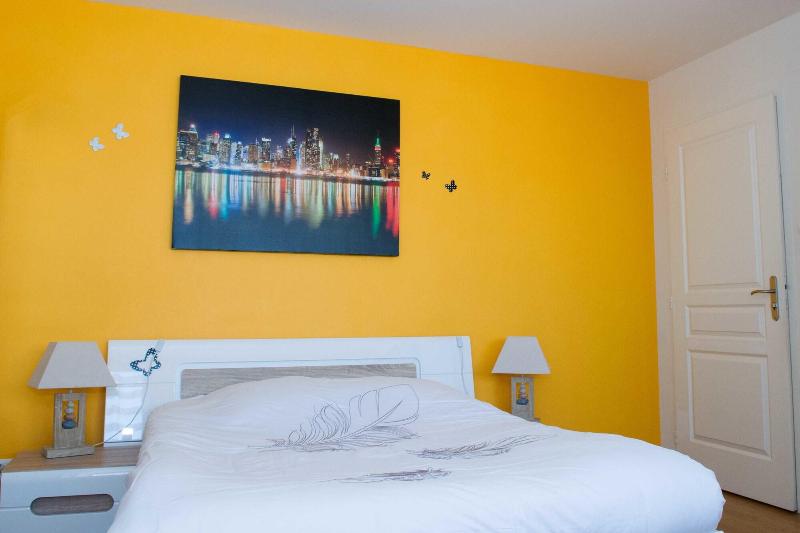 Au Coeur De Nancy Bnb image