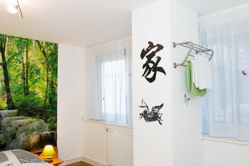 Au Coeur De Nancy Bnb image