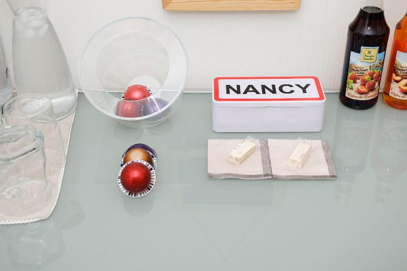 Au Coeur De Nancy Bnb image
