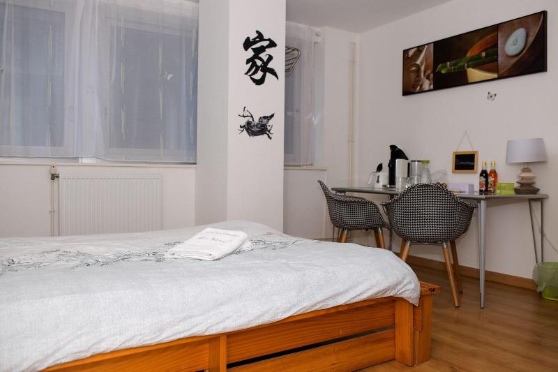 Au Coeur De Nancy Bnb image