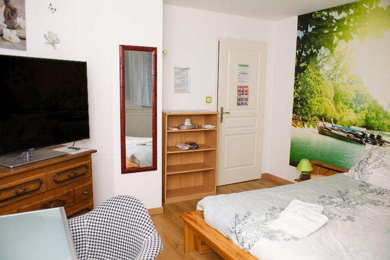Au Coeur De Nancy Bnb image