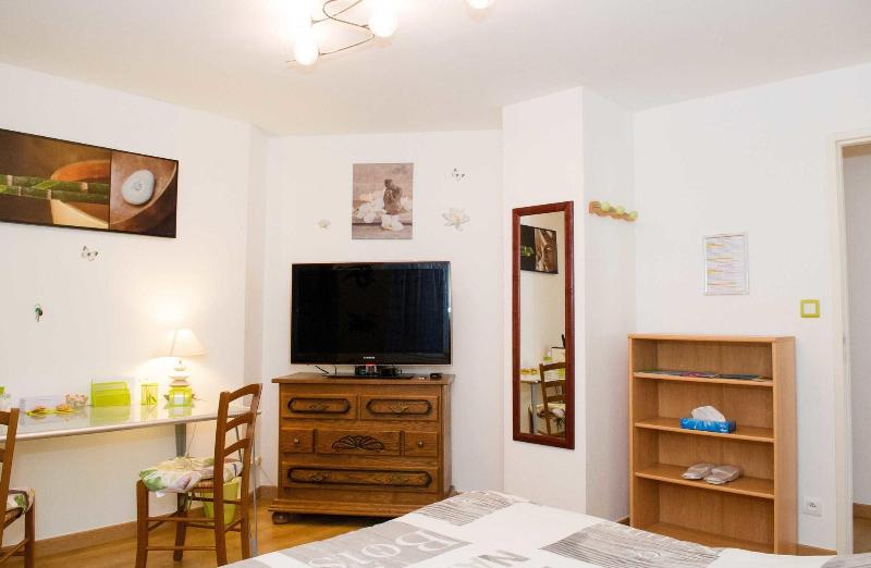 Au Coeur De Nancy Bnb image