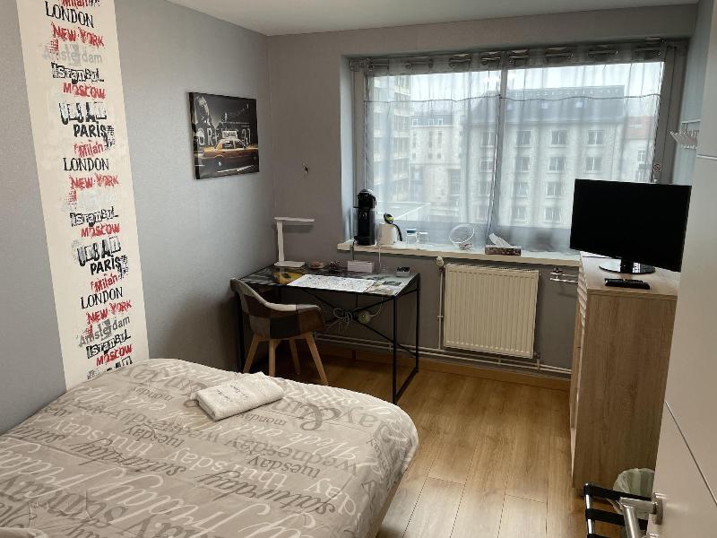 Au Coeur De Nancy Bnb image
