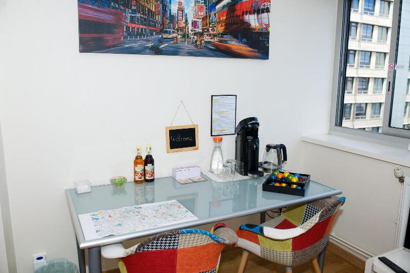 Au Coeur De Nancy Bnb image
