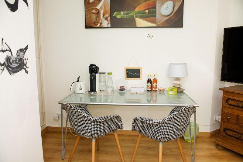 Au Coeur De Nancy Bnb image