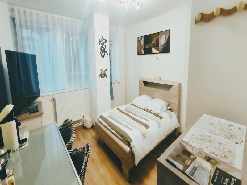 Au Coeur De Nancy Bnb image