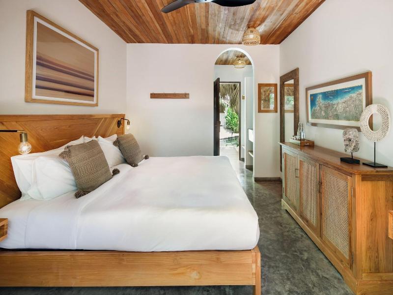The Nomadic Hotel image