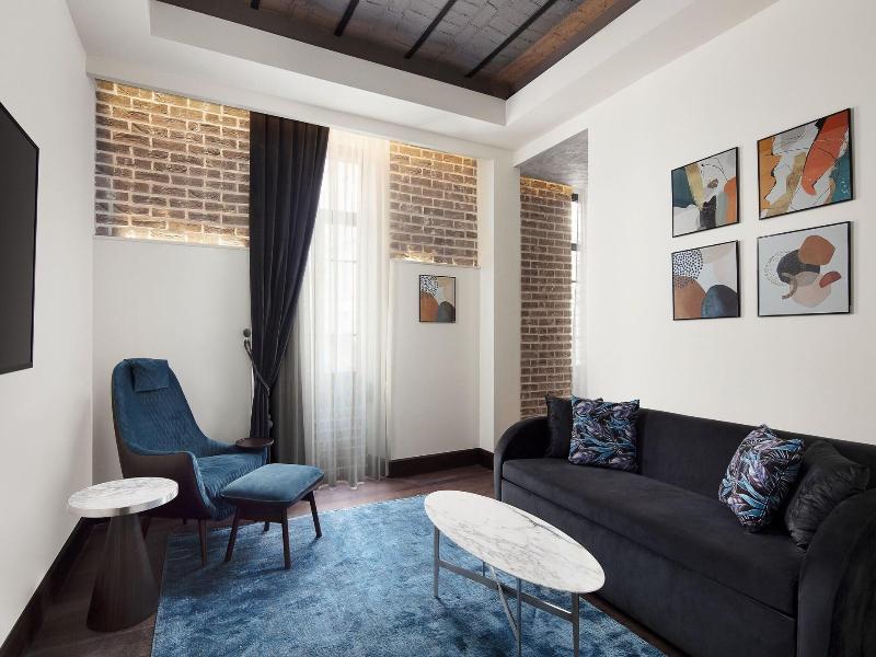 Hotel Decamondo image
