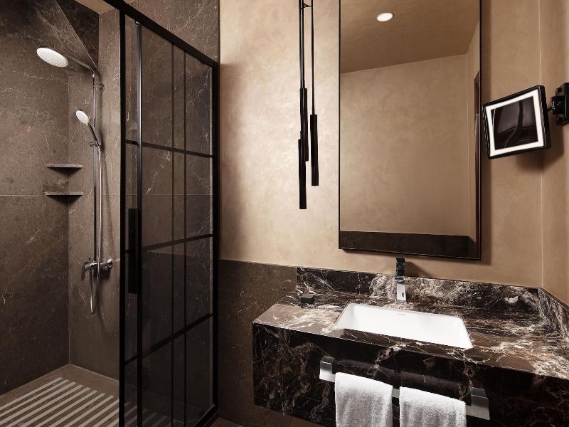 Hotel Decamondo image
