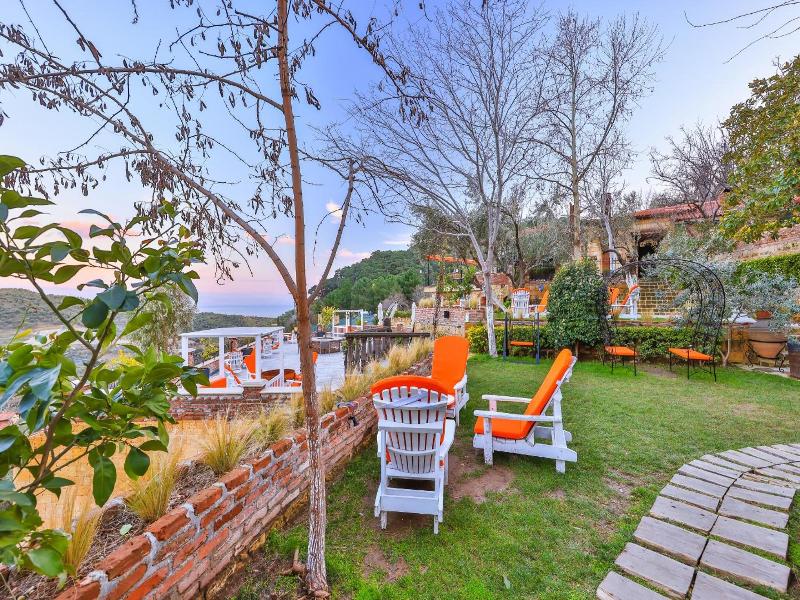 Cetmihan Hotel image