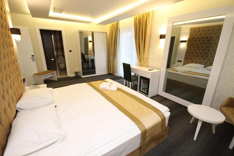 Grand Silay Hotel image