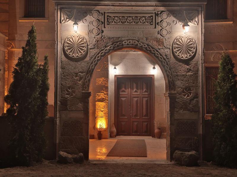 Caravanserai Inn Hotel image