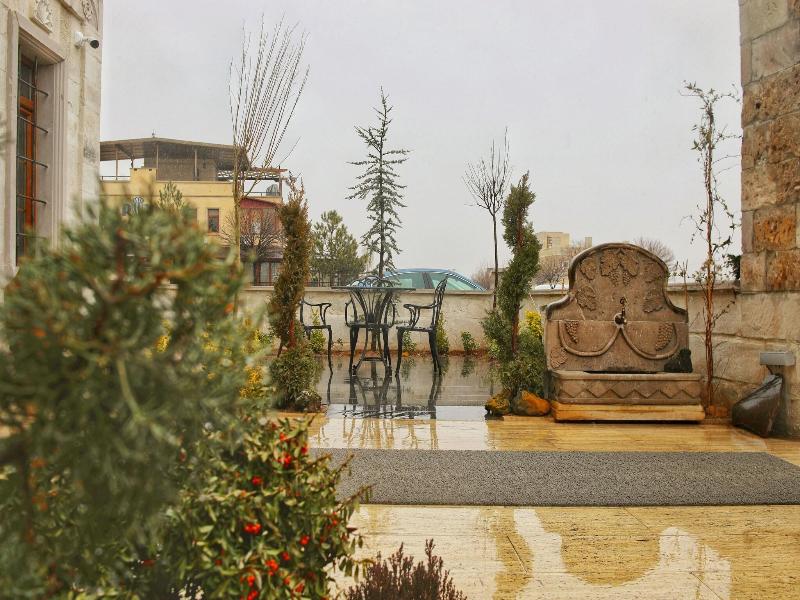 Caravanserai Inn Hotel image
