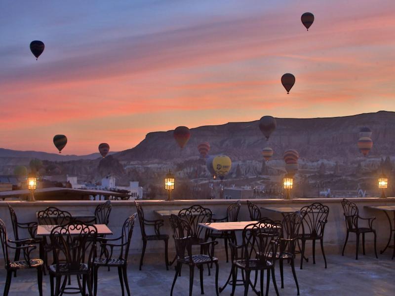 Caravanserai Inn Hotel image