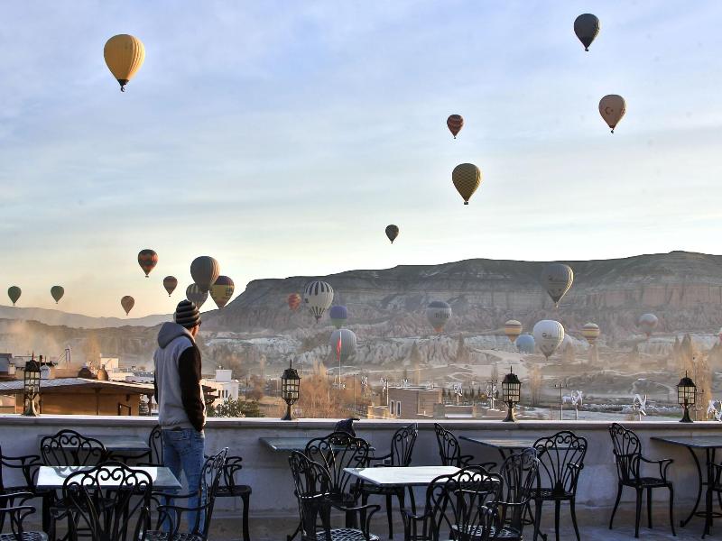 Caravanserai Inn Hotel image