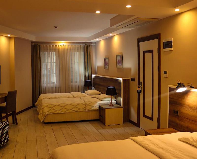 Yanki Hotel image