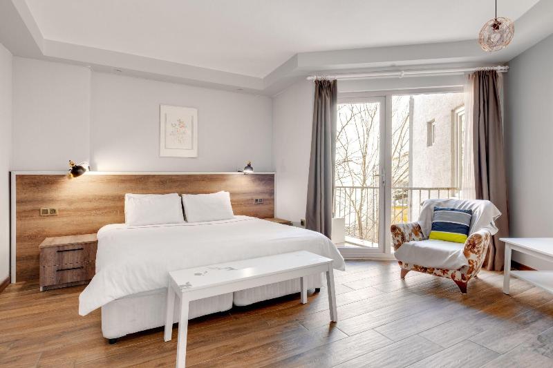 Yanki Hotel image