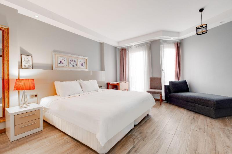 Yanki Hotel image