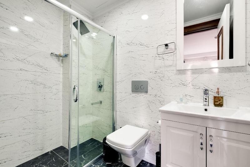 Yanki Hotel image