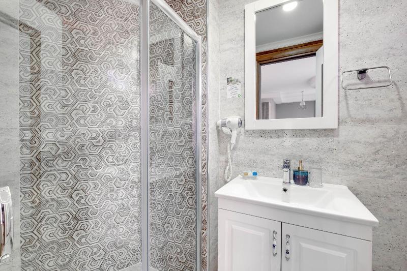 Yanki Hotel image