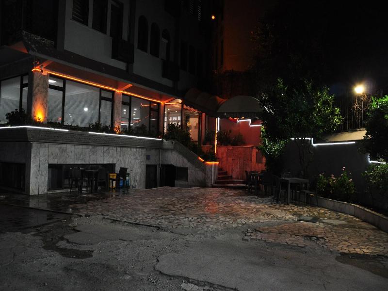 Biter Hotel image