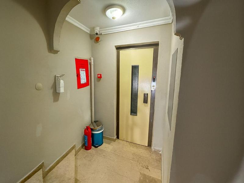 Biter Hotel image