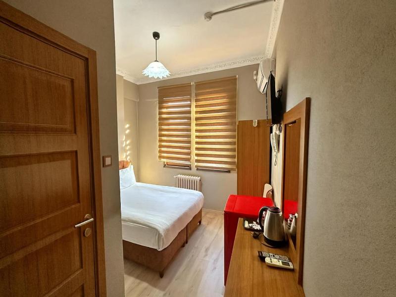 Biter Hotel image