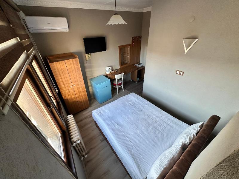Biter Hotel image