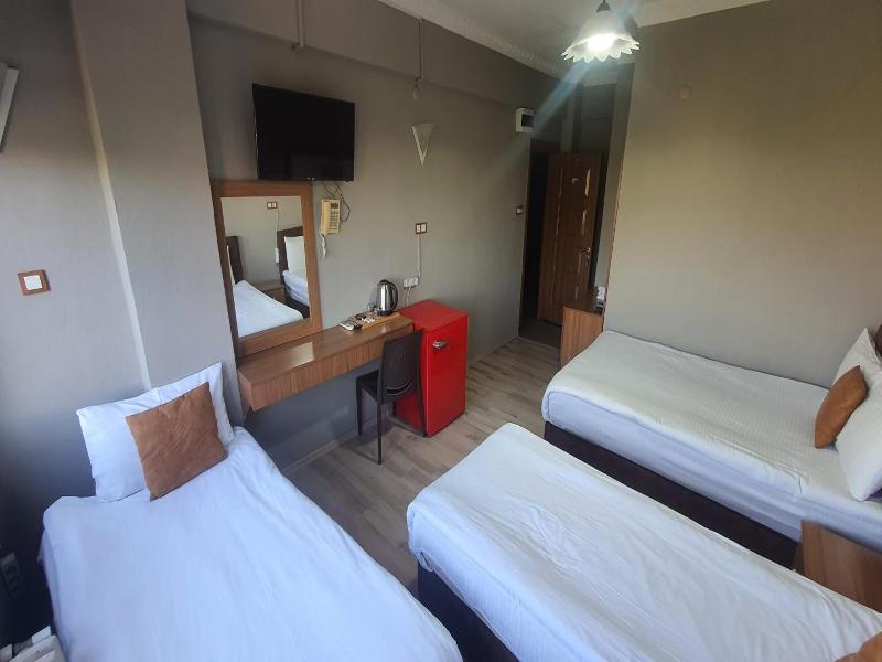 Biter Hotel image