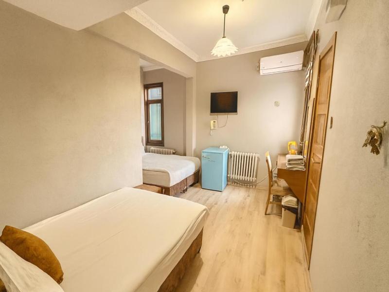 Biter Hotel image