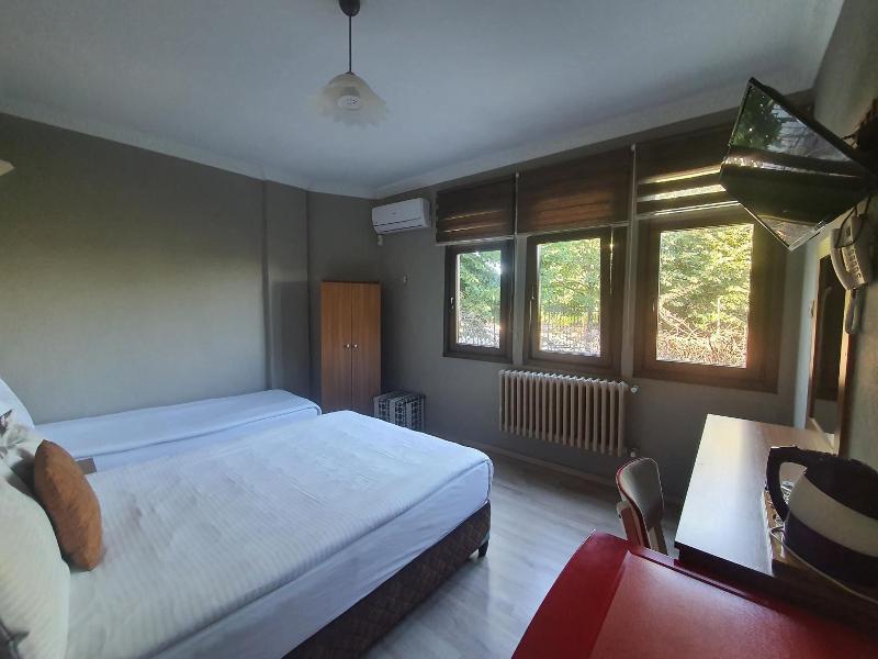 Biter Hotel image