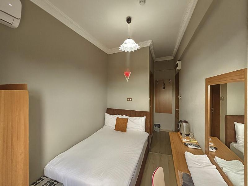 Biter Hotel image