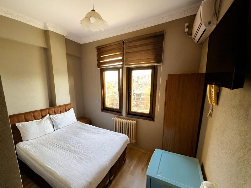 Biter Hotel image