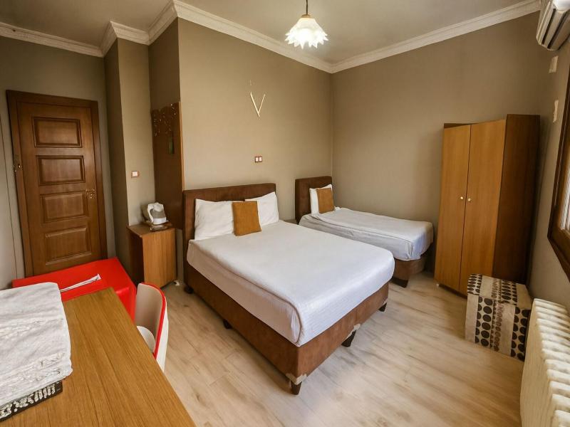 Biter Hotel image