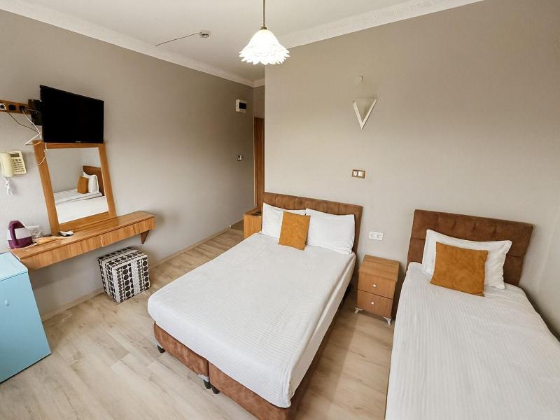 Biter Hotel image
