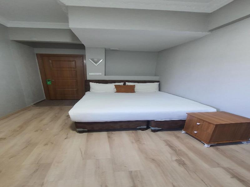 Biter Hotel image