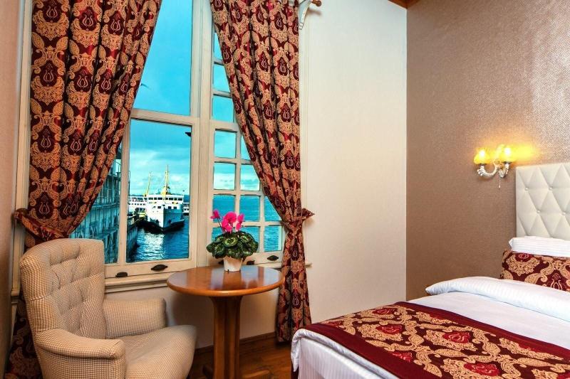 Mom Hotel image