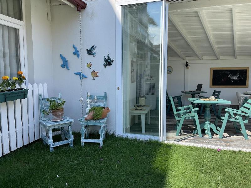Grandma's Garden — general view