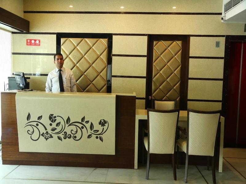 Hotel Park Inn image