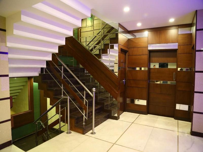 Hotel Park Inn image