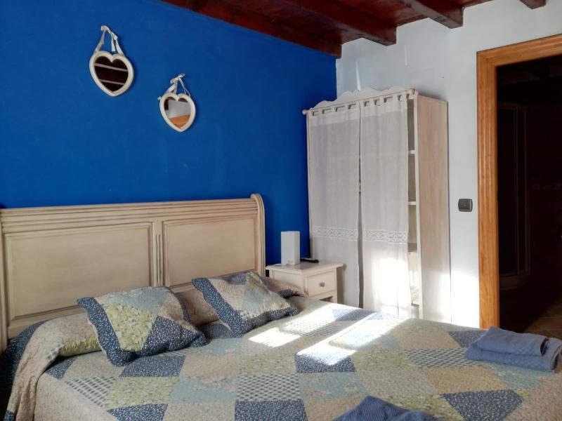 Villa Castellanos image