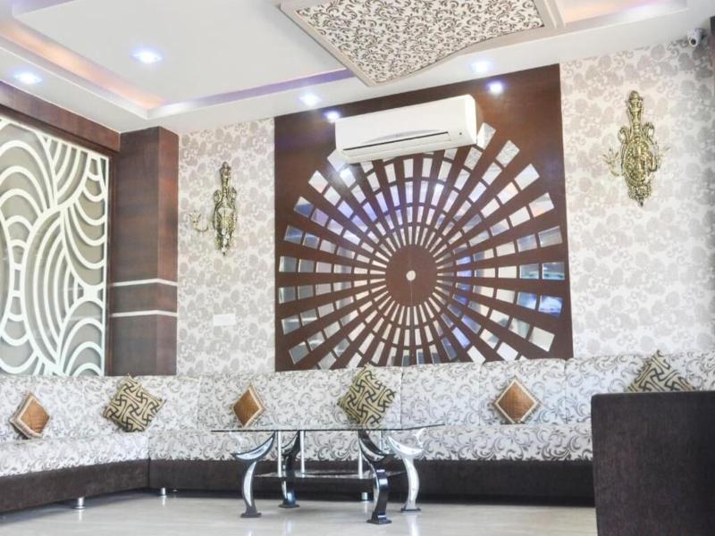 Hotel Rk Palace