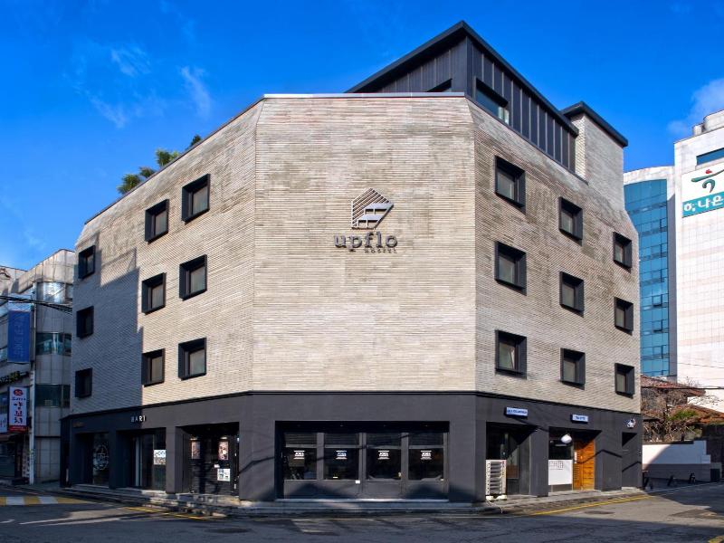 Upflo Hostel image