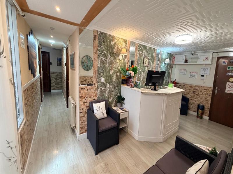 Hostal Verdemar image