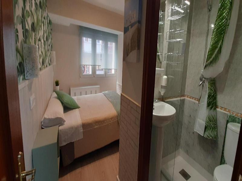 Hostal Verdemar image