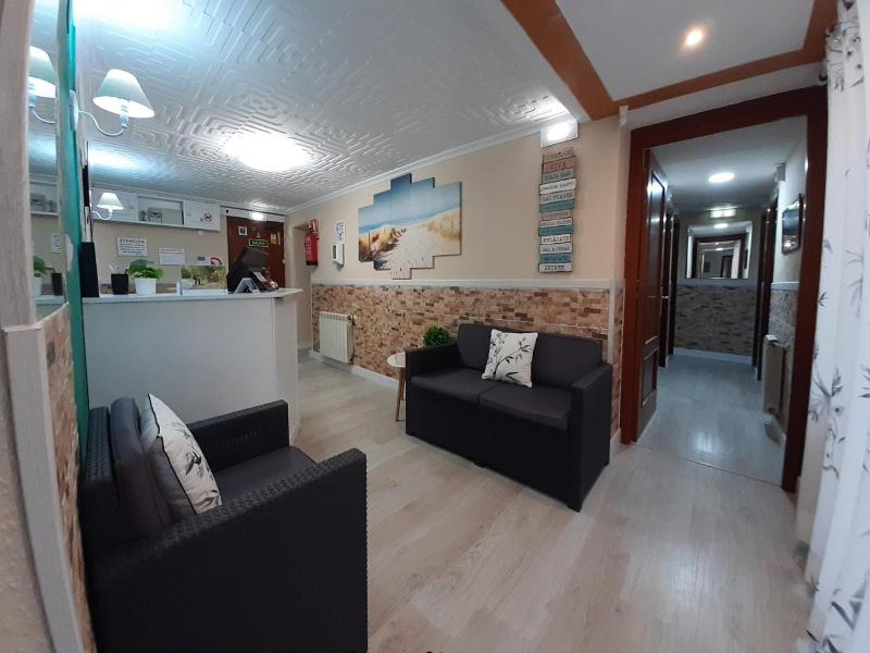 Hostal Verdemar image