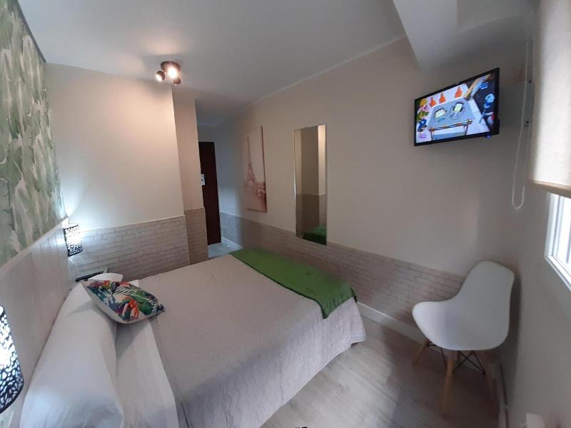 Hostal Verdemar image