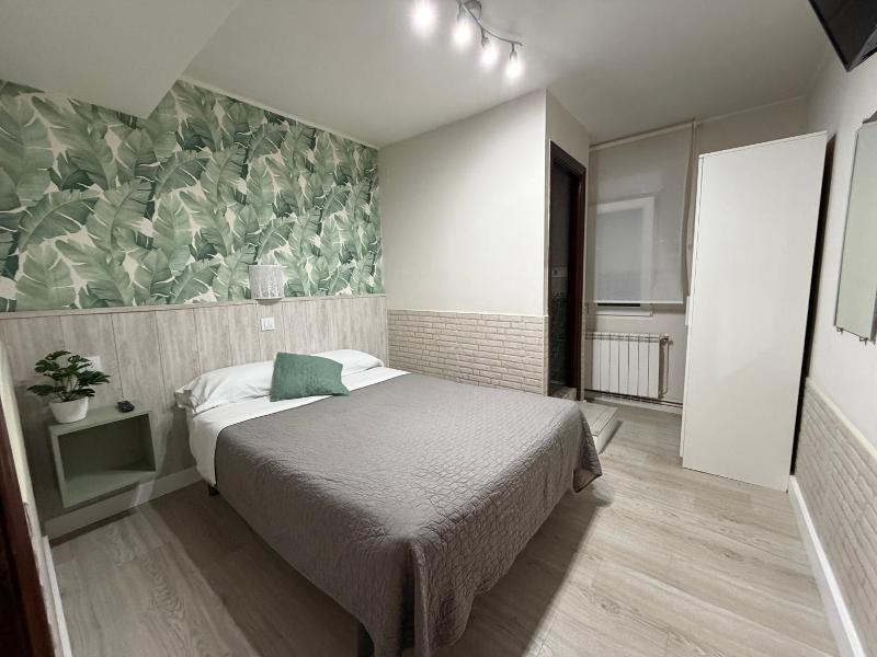 Hostal Verdemar image