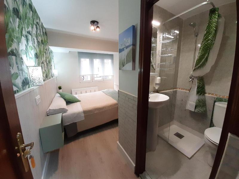 Hostal Verdemar image